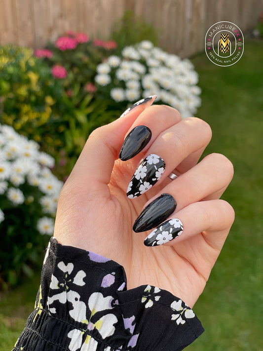 Black And White Flower Nails - Midnight Bloom - Nail Wraps (Standard)