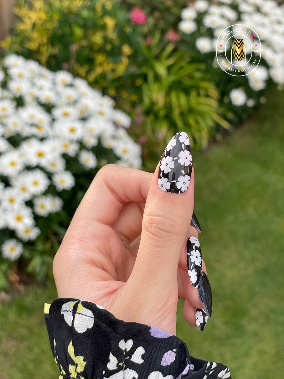 Black And White Flower Nails - Midnight Bloom - Nail Wraps (Standard)